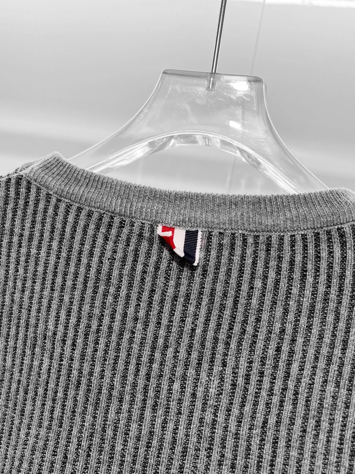 Thom Browne ➡️ ， Retro Same Style Versatile : Light Gray .Dark Gray . Size：M-2XL